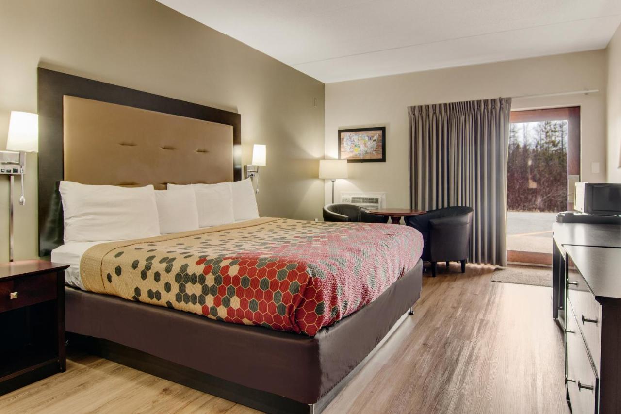 Econo Lodge Cadillac By Choice Εξωτερικό φωτογραφία