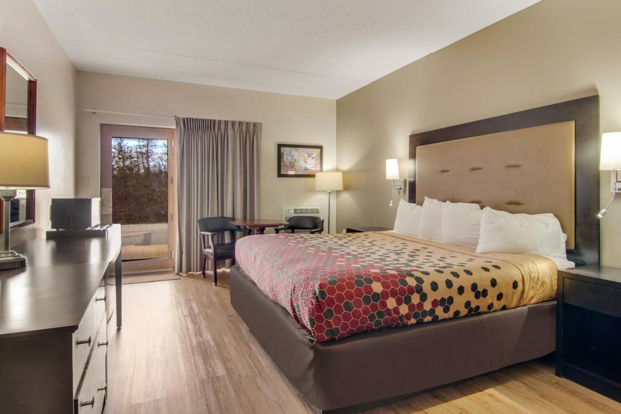 Econo Lodge Cadillac By Choice Εξωτερικό φωτογραφία