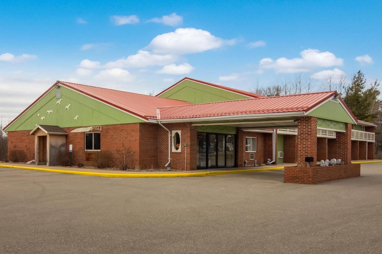 Econo Lodge Cadillac By Choice Εξωτερικό φωτογραφία