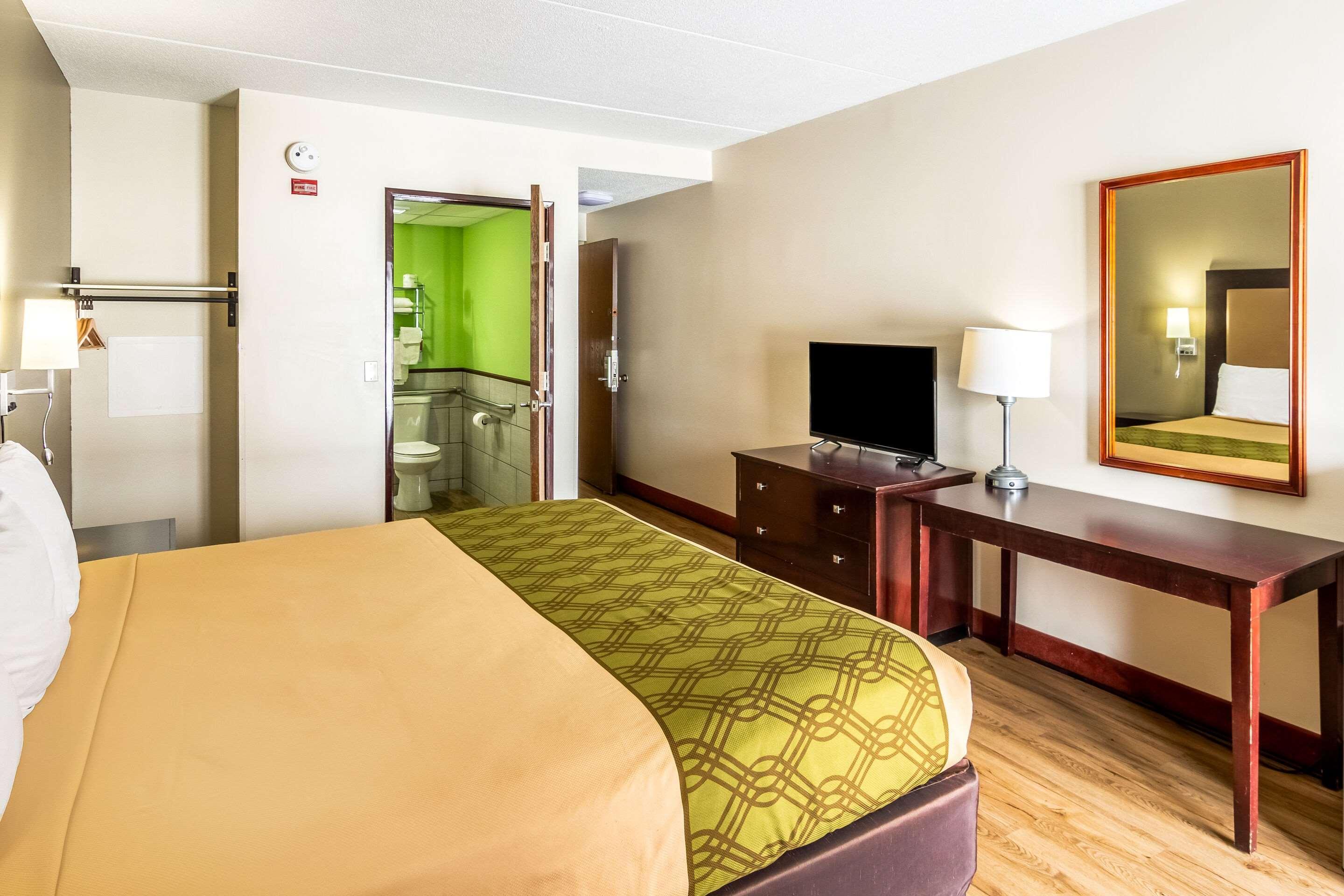 Econo Lodge Cadillac By Choice Εξωτερικό φωτογραφία