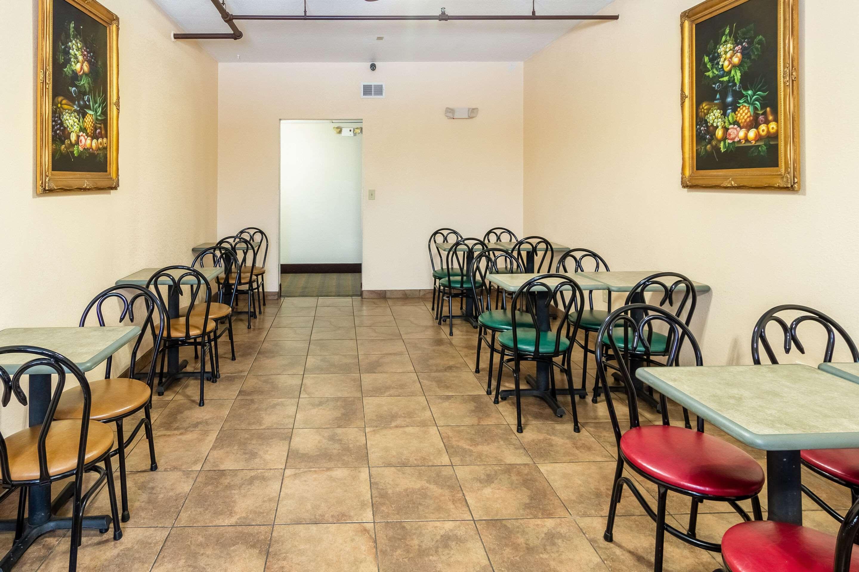 Econo Lodge Cadillac By Choice Εξωτερικό φωτογραφία
